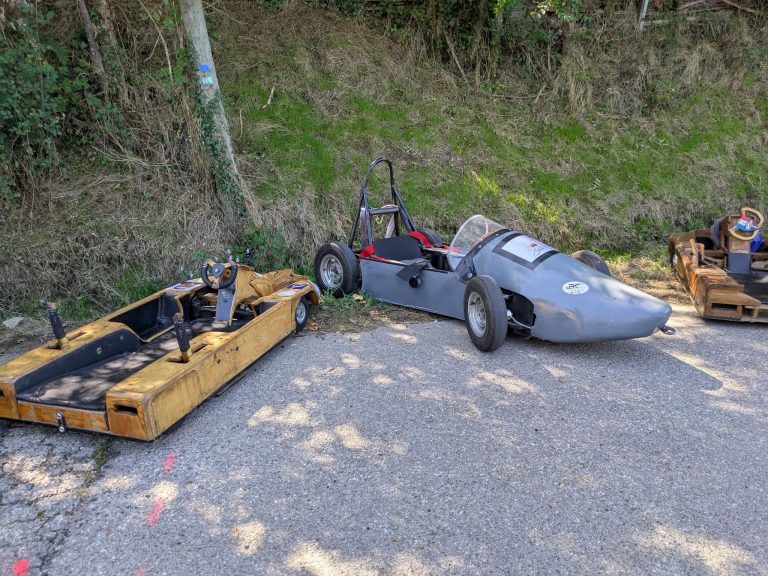 Les petits bolides ont dévalé la descente depuis Marcoux toute la journée !
